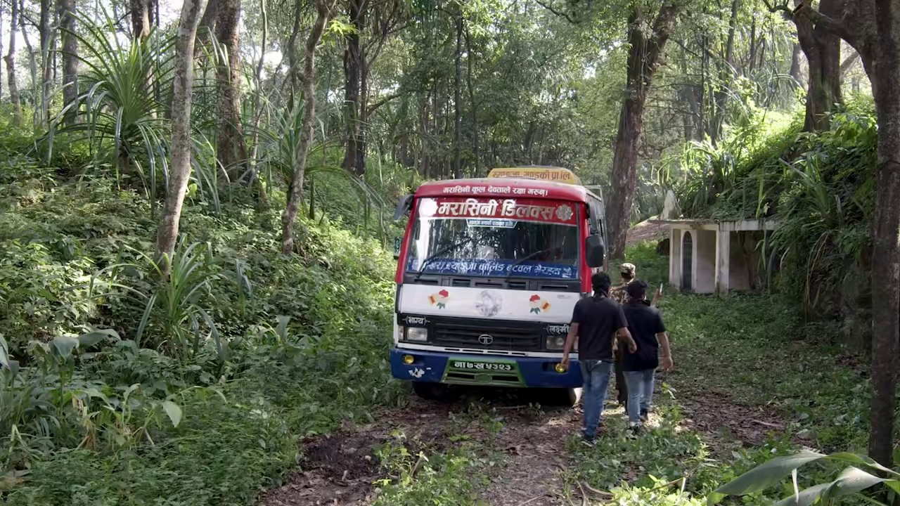 Chitra (2024) AMZN WEB-DL Hindi 720p HEVC AAC 2.0 ESub B4uHD.mkv.0003